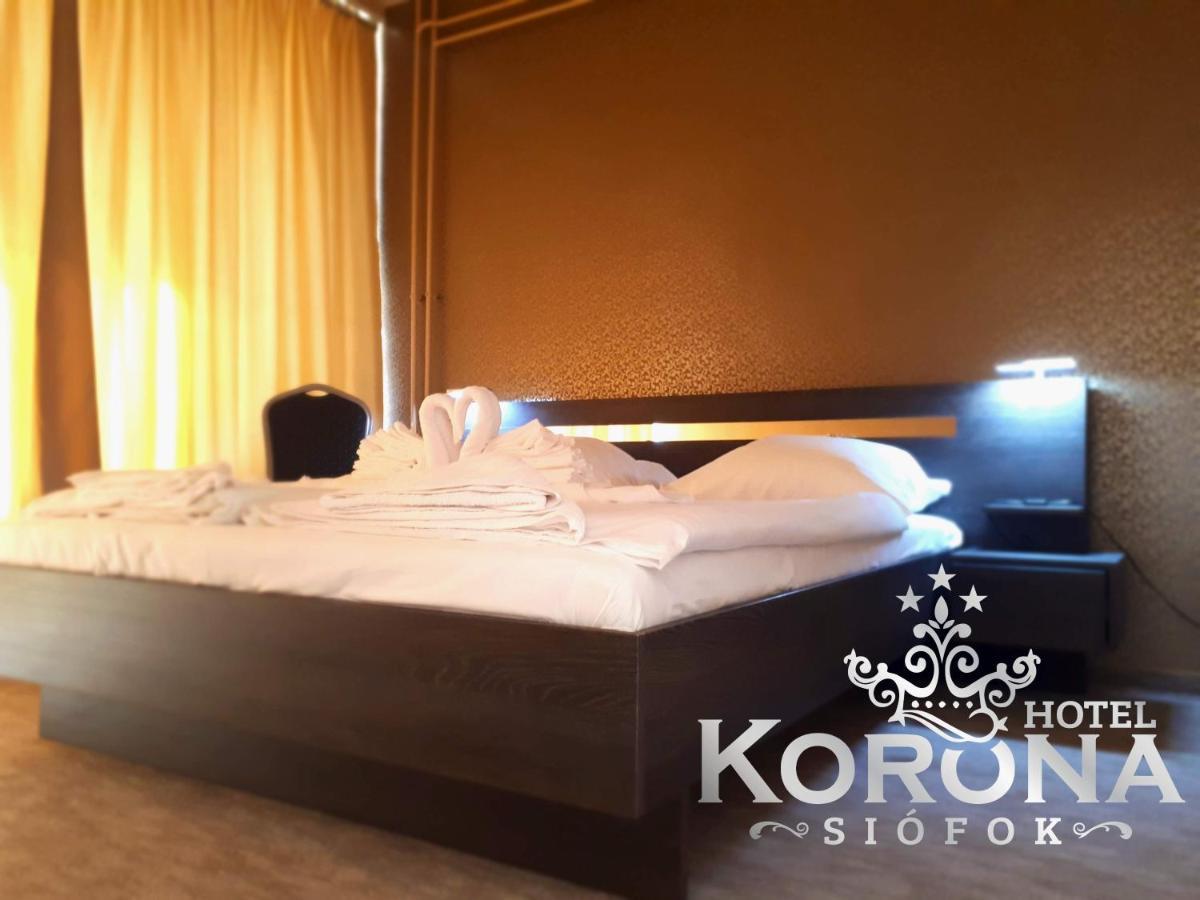Hotel Korona Siofok Bagian luar foto