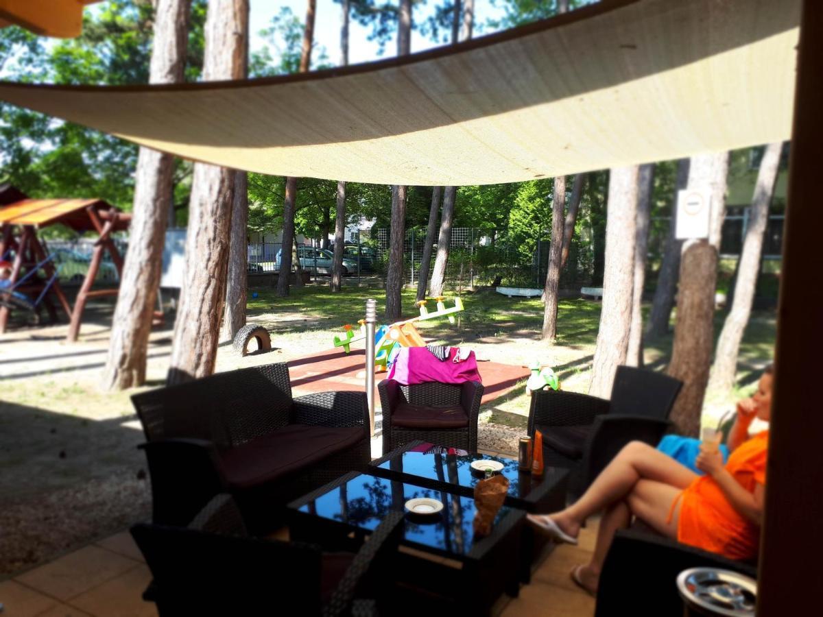 Hotel Korona Siofok Bagian luar foto