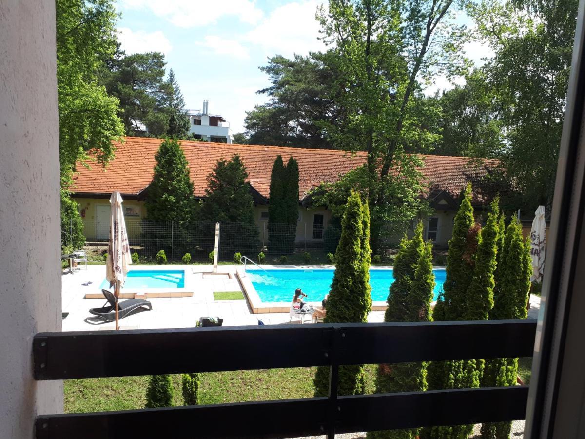 Hotel Korona Siofok Bagian luar foto