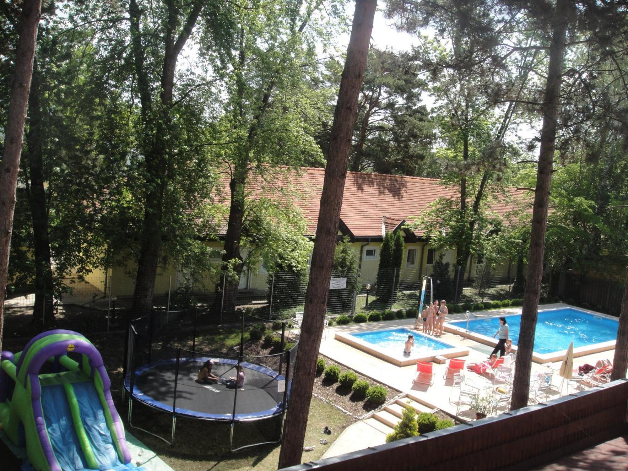 Hotel Korona Siofok Bagian luar foto
