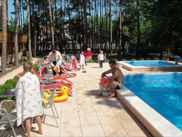 Hotel Korona Siofok Bagian luar foto