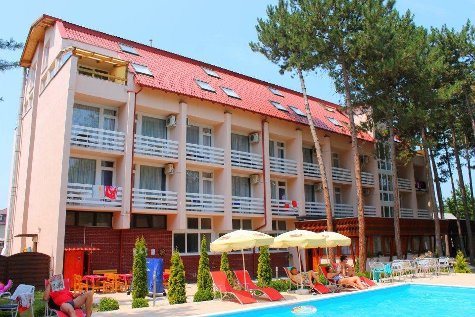 Hotel Korona Siofok Bagian luar foto