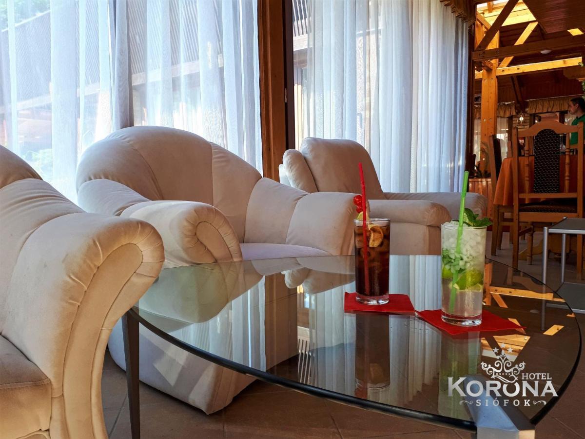 Hotel Korona Siofok Bagian luar foto