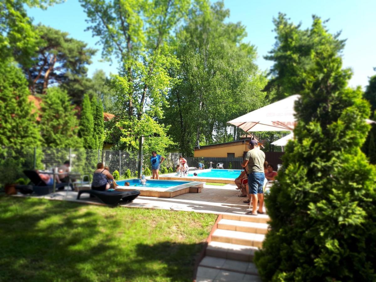 Hotel Korona Siofok Bagian luar foto