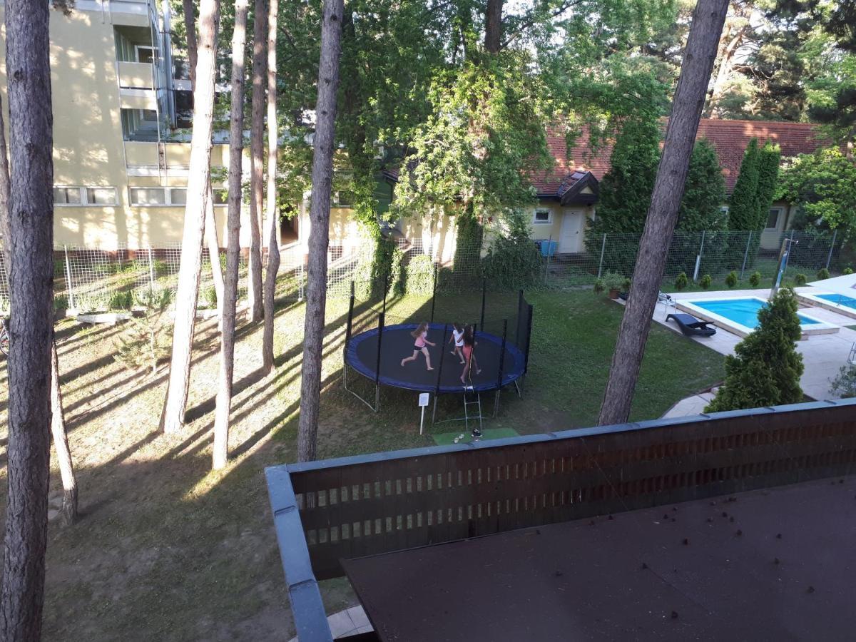 Hotel Korona Siofok Bagian luar foto